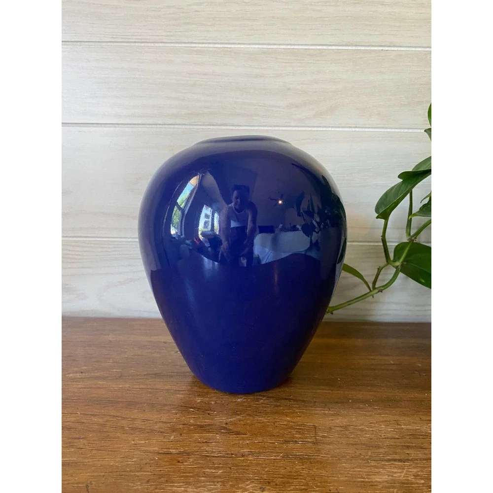 Vintage Royal Blue Haeger Vase